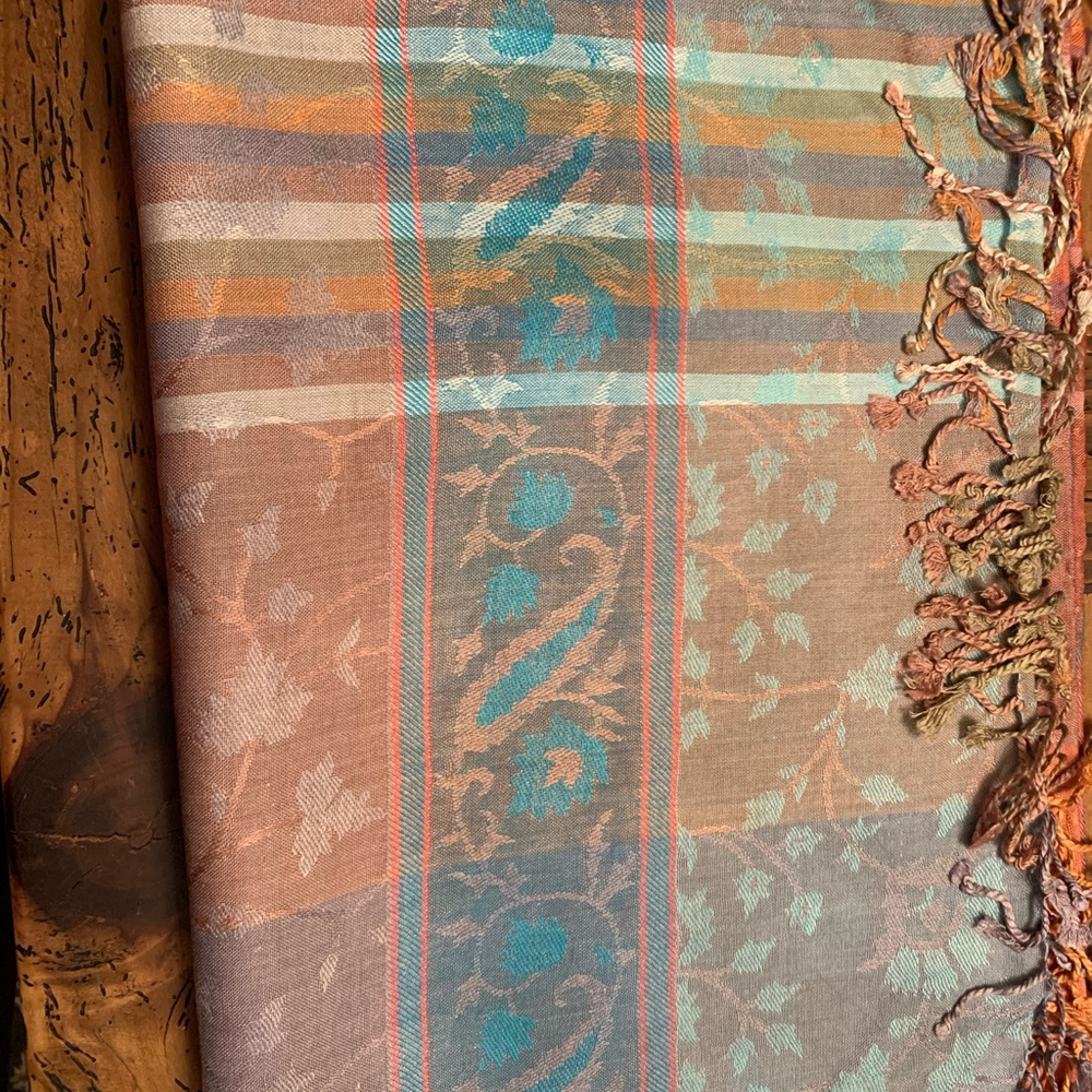 Scarf - Picture 4 of 8